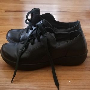 Dansko Non-slip Leather Shoes 9.5W